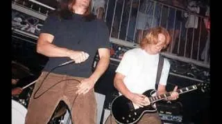 07 Kyuss - Hurricane - 100 Degrees Live 94.flv