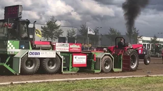 Case IH 1494 Lady in Red Culemborg 27-04-2017