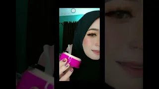 Wow.... bestnya Chriszen Moist Cake Foundation, Growing, Cantik