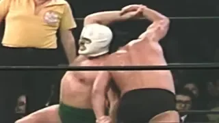 The Destroyer vs. Hiro Matsuda - AJPW 12/15/1975