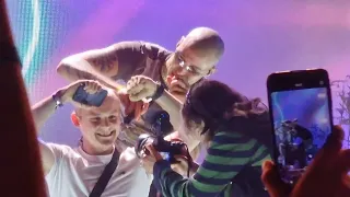 Żabson goli fana na scenie! Żabson - SQNHEAD Rap stacja 2023