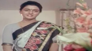 Swarna Kamalam Movie || Bhanupriya Joining New Job || Venkatesh,Bhanupriya