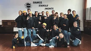 Танець «Future Ukraine” 🇺🇦 від колективу Dance Family Monte, хореографія і керівництво Ірина Кісіль