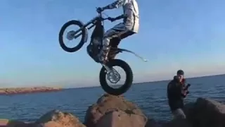 trial moto vs bike 2