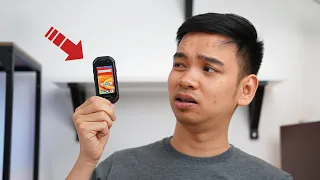 smartphone terkecil di dunia...