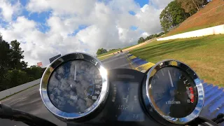 Z900RS Chasing a ZX6R on track