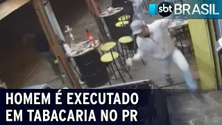 Flagrante: homem é executado dentro de tabacaria no Paraná | SBT Brasil (17/06/22)