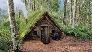 Building Complete Bushcraft shelter in the wild foes/ King Of Satyr