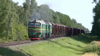 2М62У-0217 с нечётным грузовым поездом