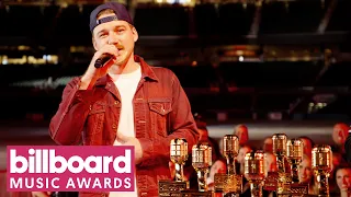 Morgan Wallen Accepts Top Male Artist, Top Hot 100 Artist & More | Billboard Music Awards 2023