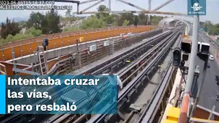 Momento exacto en que trabajador del Metro cae a las vías y muere