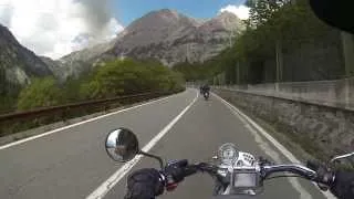 Anfahrt rauf zum Stilfser Joch Teil 1 mit BMW R1200C - GoPro Hero 3 Black Edition