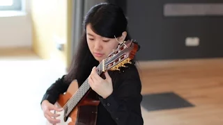 Liying Zhu plays Una limosna por el amor de Dios by Agustìn Barrios Mangorè on a 2013 A. Müller