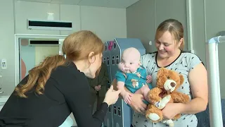 Jessica Chastain visits children in Kyiv hospital