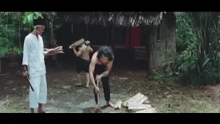 H.HASBULLAH GURU BESAR SILAT BEKSI DALAM FILM DARAH MUDA BERSAMA K.H RHOMA IRAMA