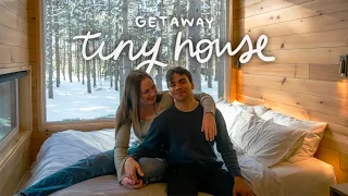 Tiny House in the Woods | Staying at a Getaway house!