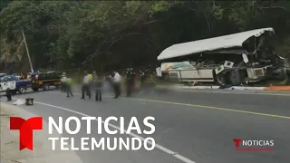 Mueren al menos 21 personas en choque vehicular en Guatemala | Noticias Telemundo