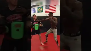 Leon Edwards DESTROYS pads in preparation for UFC 278🔥