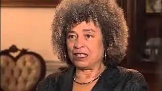 Role as a Leader: Changing Lives - Angela Davis