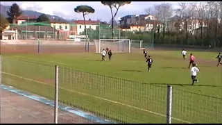 Il gol del derby Giovanissimi Regionali Atletico Lucca-San Filippo 3-1