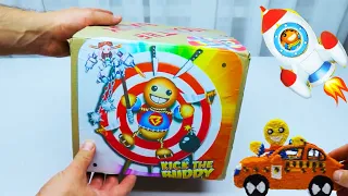 Unpacking Kick The Buddy game. Compilation. DIY