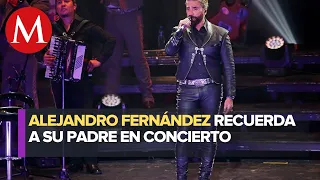 El Potrillo llora en concierto tras muerte de Vicente Fernández: