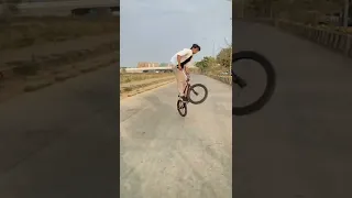 Keep calm and let your bike do the noise🔥🚴‍♂️ Akram bmx cycle stunt #shorts