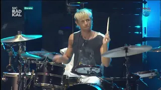 Muse - Hysteria (Live)