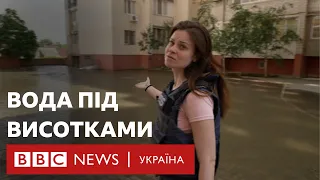 Озеро у дворі: як виглядають затоплені вулиці Херсона