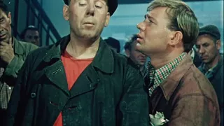 Дело Румянцева (1955) - Запачкаться боишься?!