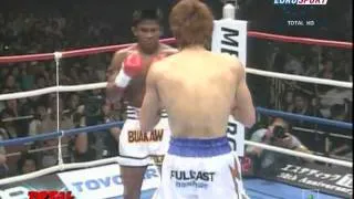 Buakaw Por. Pramuk - Yoshihiro Sato