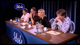 Terrible candidate singing "Angel" by Lionel Richie - Audition - Idols season 2