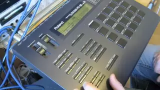 Roland R8 MKII pattern editing R-8 drum machine