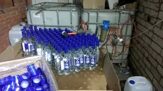 Нелегальный цех по выпуску алкоголя обнаружен в подмосковном Красноармейске