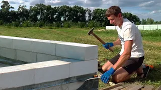 TIMELAPSE - Couple Builds House in 16 Minutes. Step by step construction process