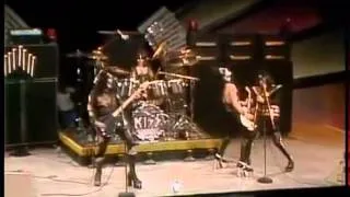 Kiss - Black Diamond - The Midnight Special - 1975 HD