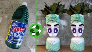 LEARN HOW TO MAKE A PLASTIC BOTTLE DOLL VASE!