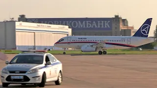 Что вытворял Сухой SuperJet на авиасалоне МАКС / Аэропорт Жуковский MAKS 2019