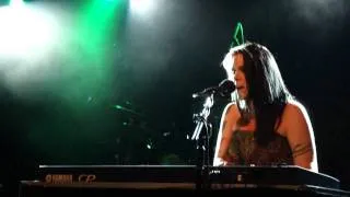 Beth Hart - Leave The Light On (live, Warsaw)