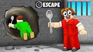 Escaping Prison with my BEST FRIEND in Roblox!