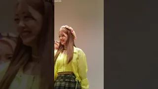 190518 위키미키(WekiMeki) 용산 팬사인회 루아(Lua) & 지수연(Suyeon) & 최유정(Yoojung) - Let me know! 모음