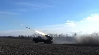 I russi diffondono il video del BM-21 Grad: lancia 40 razzi alla volta