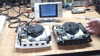 AE#120 Let's Tear Down A Pair Of Sega Dreamcast Game Consoles