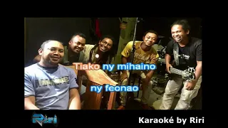 Tiako ianao Fy Rasolofoniaina karaoké by Riri YOUTUBE