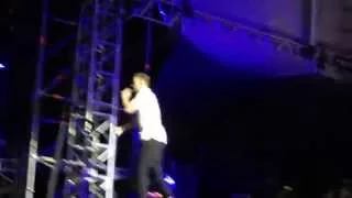 Justin Timberlake -- Holy grail / Cry me a River (Istanbul Front Row)