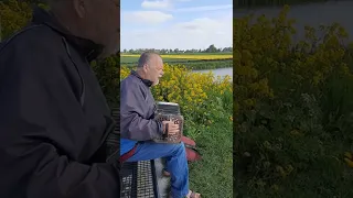 Gezang in de polder.