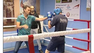 Двукратный олимпийский чемпион провёл тренировку для елецких боксёров