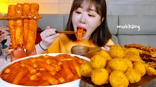 신전떡볶이 신메뉴🌶🌶신전로제떡볶이와 크림치즈볼, 오징어튀김, 와플기계로 만든 어묵 먹방 Rose Tteokbokki, cheese ball, fries MUKBANGㅣASMR