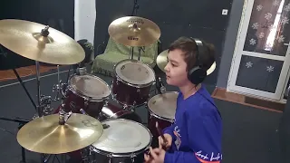 Arctic Monkeys - Old Yellow Bricks drum cover by Alan