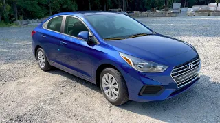 Admiral Blue: 2021 Hyundai Accent SE